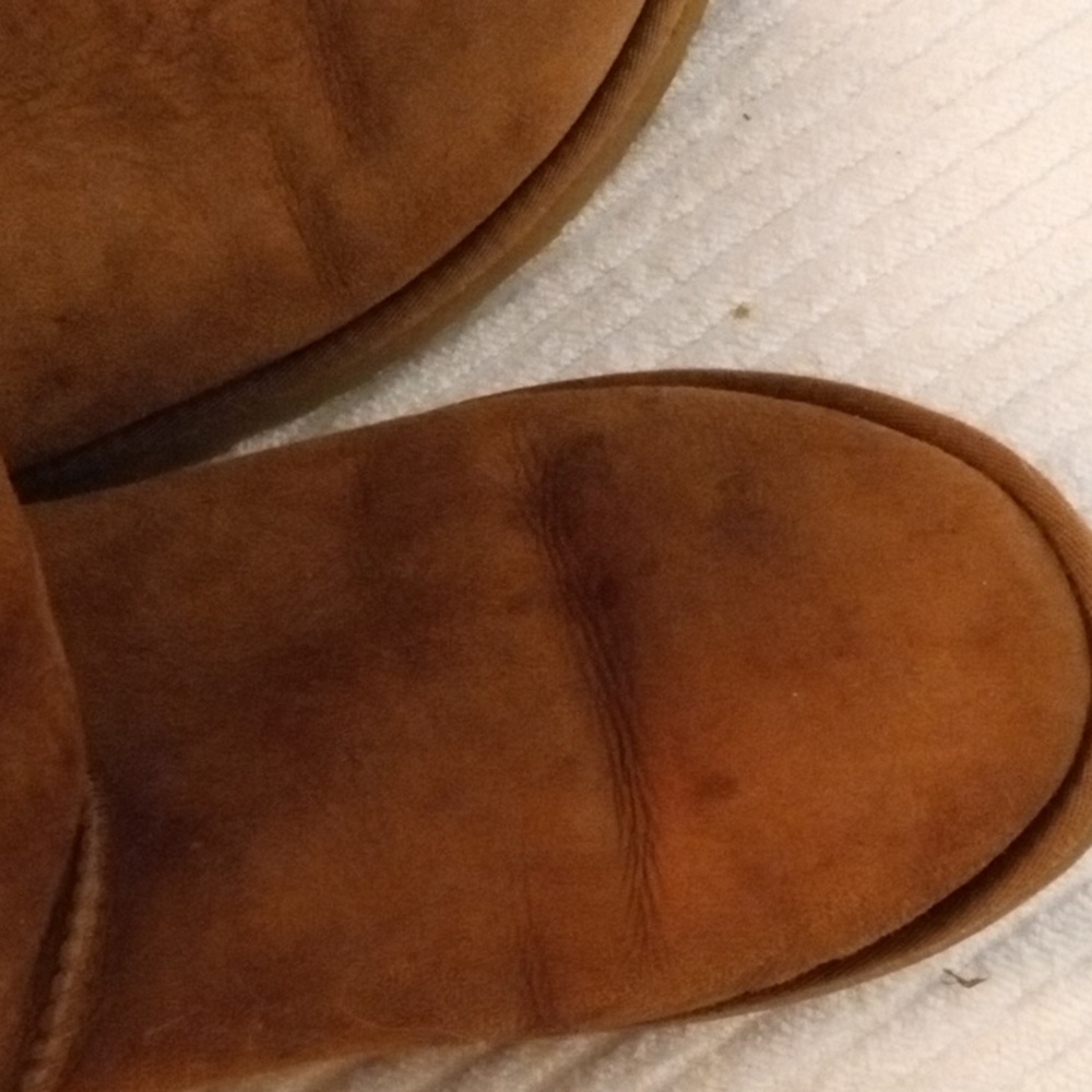 Ugg Boots - Picture 3 of 7